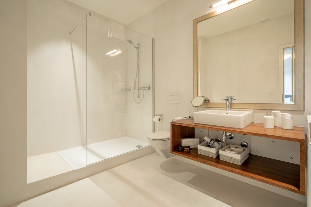 Badezimmer (Apartment, Stadtblick)