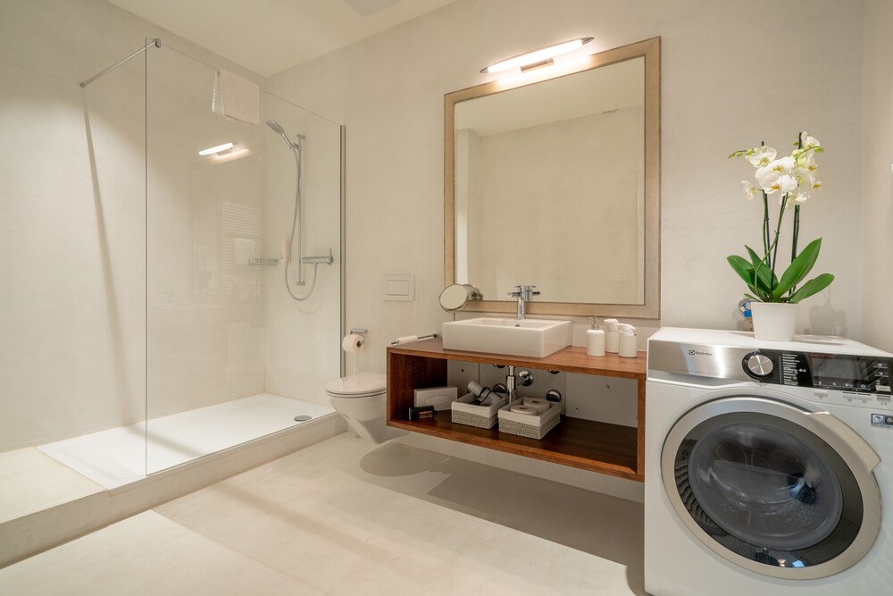 Badezimmer (Apartment, Stadtblick)