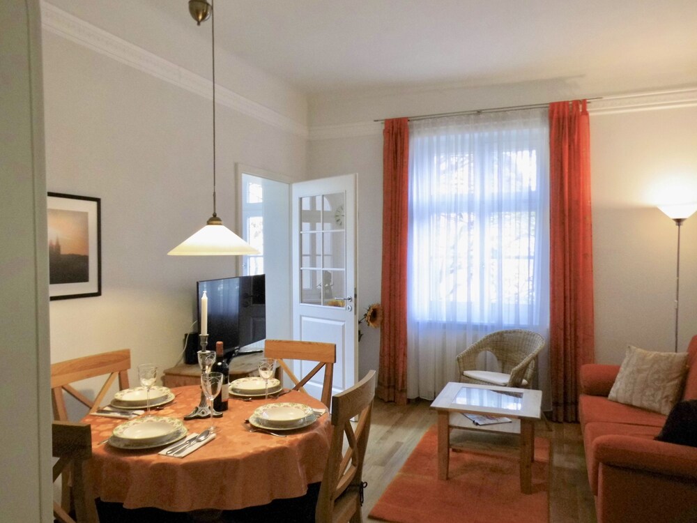 Wohnzimmer (Apartment (August von Platen))