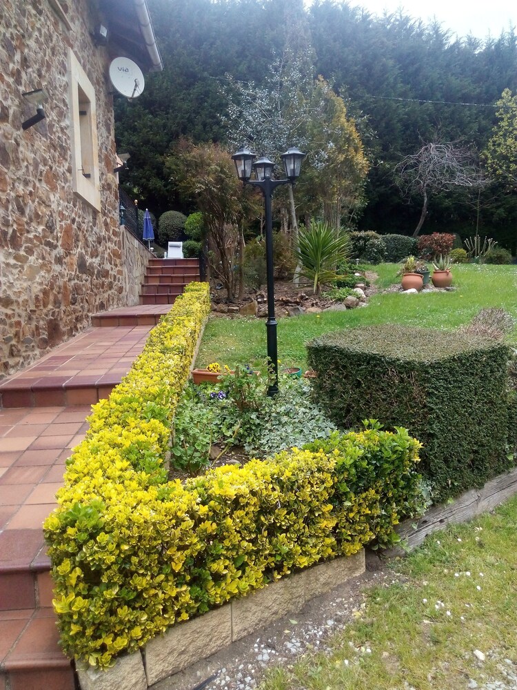 Jardines del establecimiento