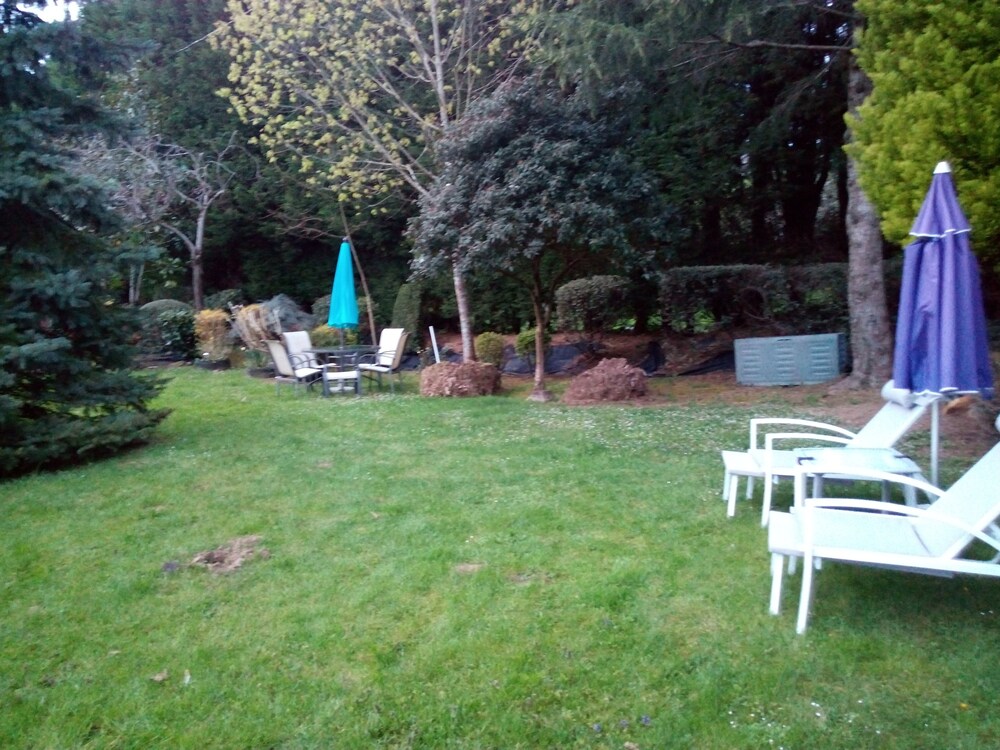 Jardines del establecimiento