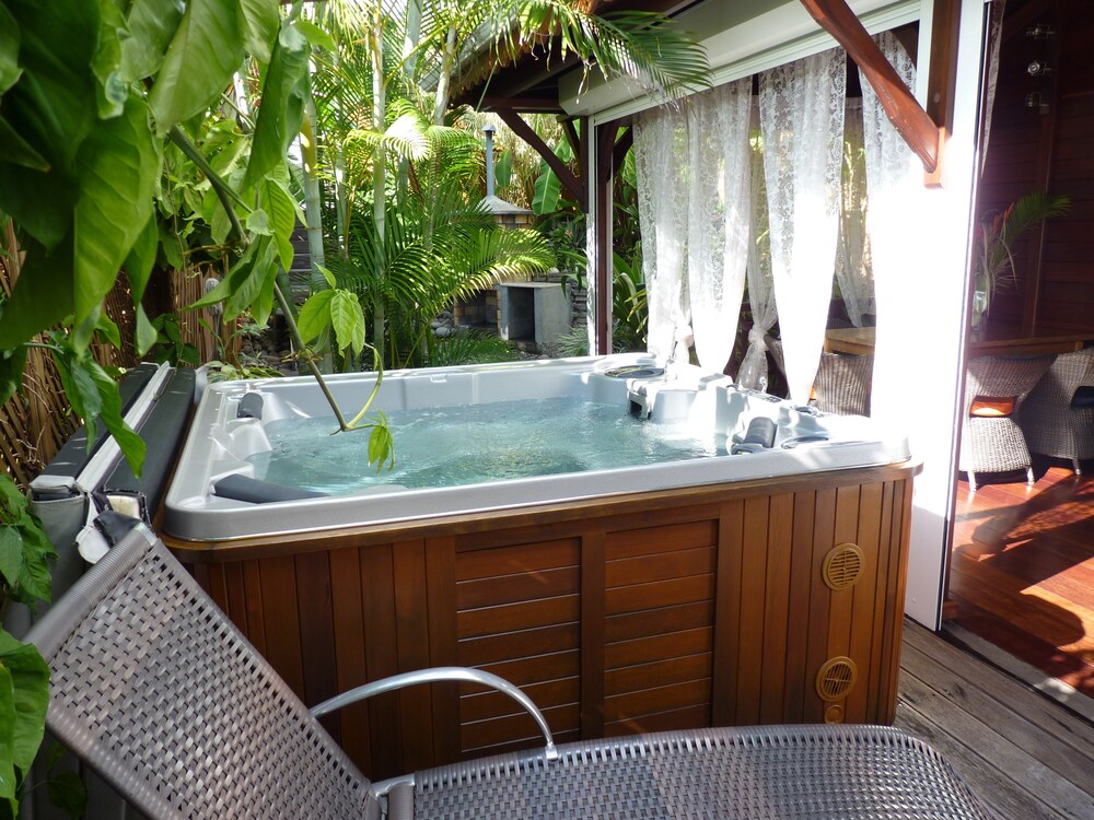 분사식 욕조 (Villa Terdeho, Spa Prive )