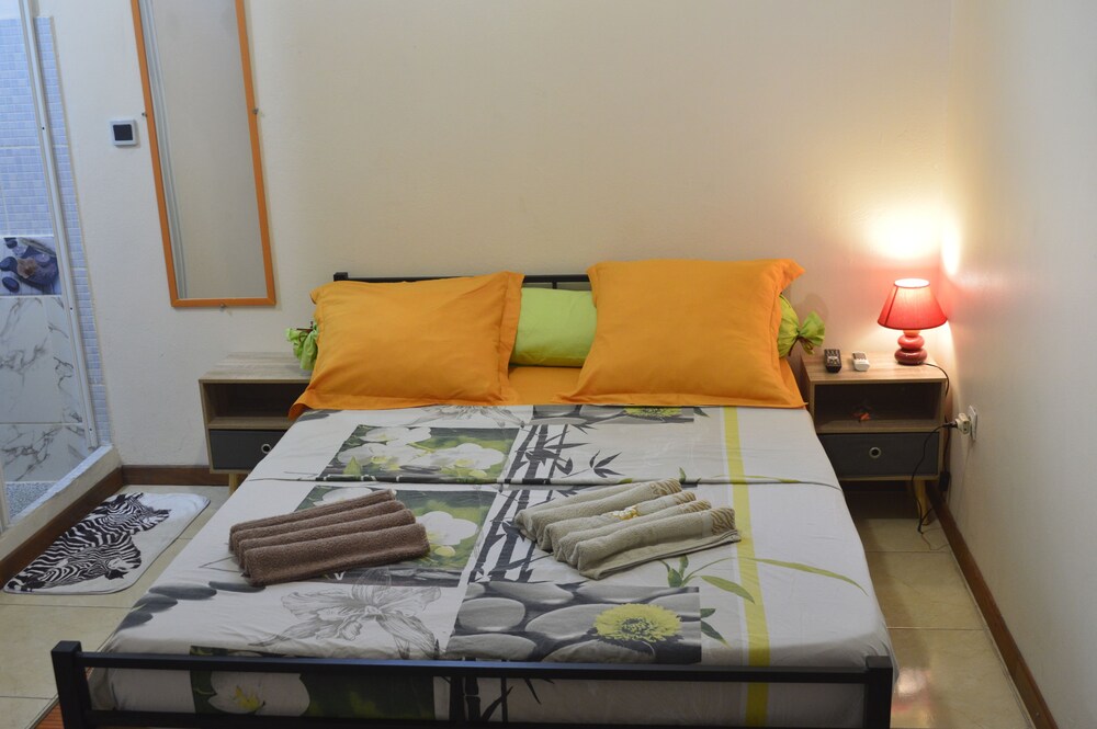 Double Room, Private Bathroom - Featured Image