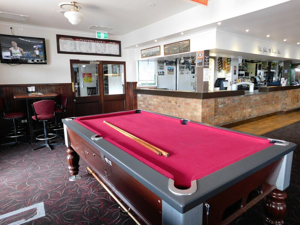 Hotel Bar