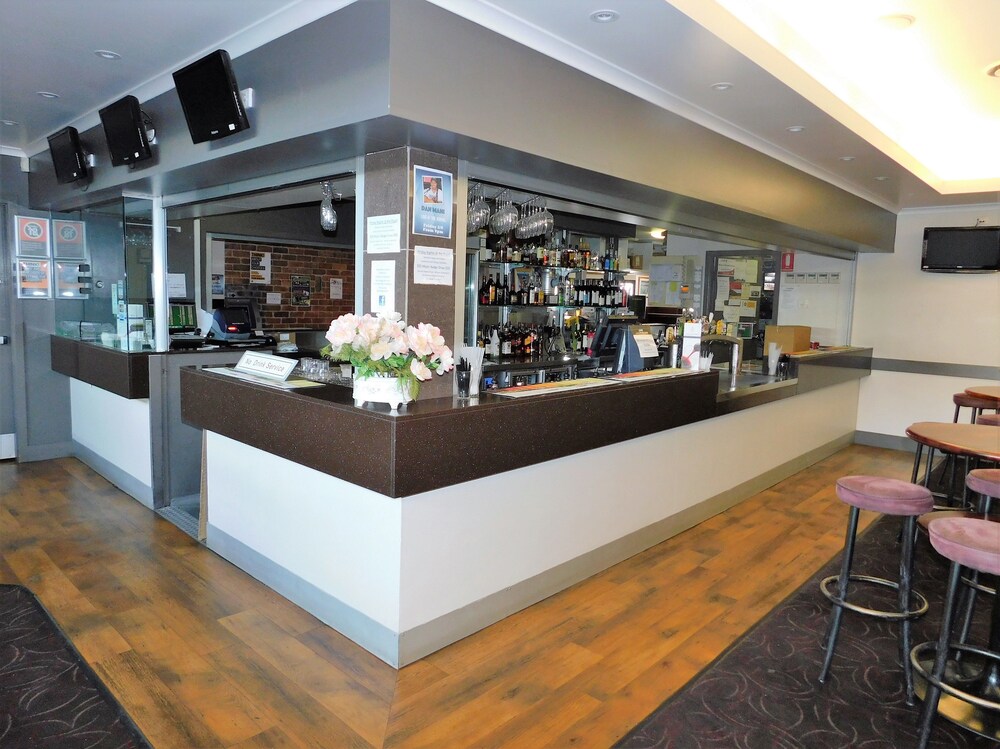 Hotel Lounge