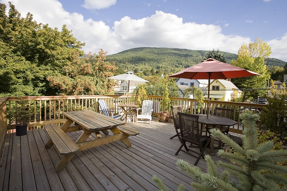 Sundeck