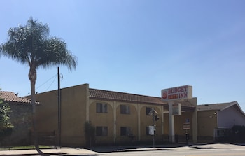 Budget Inn