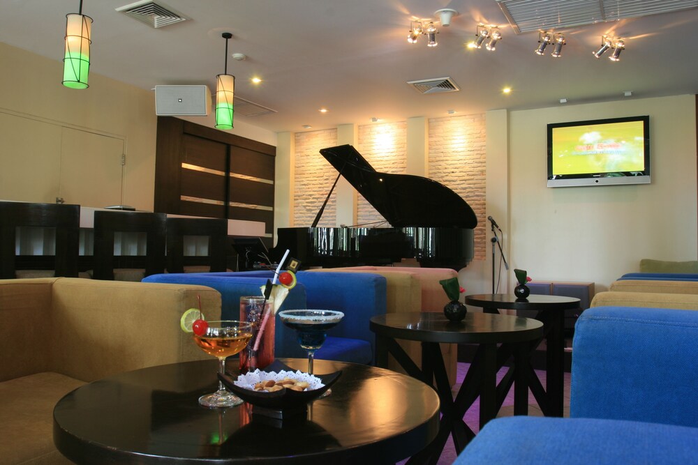Hotel Bar