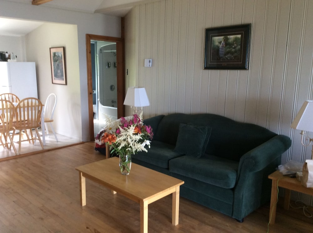 Cottage, 2 Bedrooms - Guestroom