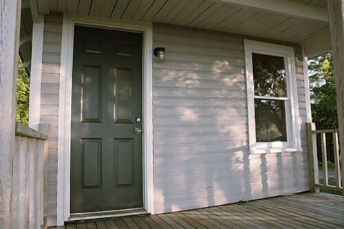 Studio (Cottage No Kitchen) - Guestroom