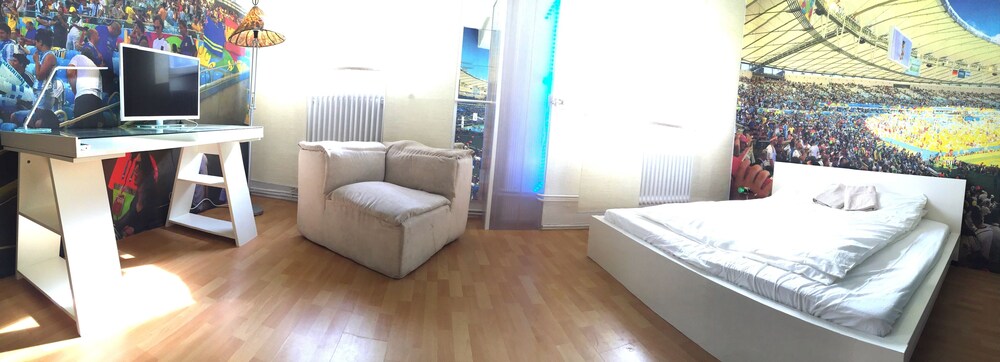 Guestroom