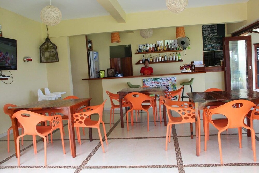 Hotel Bar
