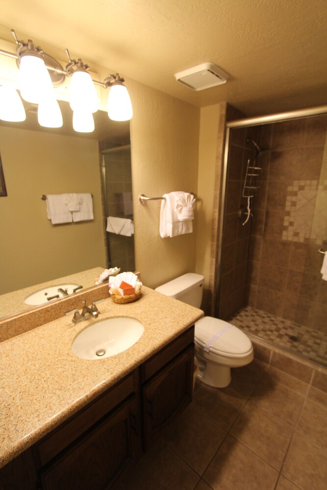 Loft, 2 Bedrooms - Bathroom