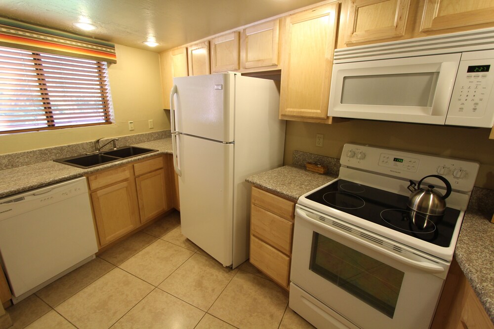Loft, 2 Bedrooms - Private Kitchen