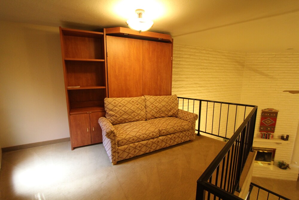 Loft, 2 Bedrooms - Room