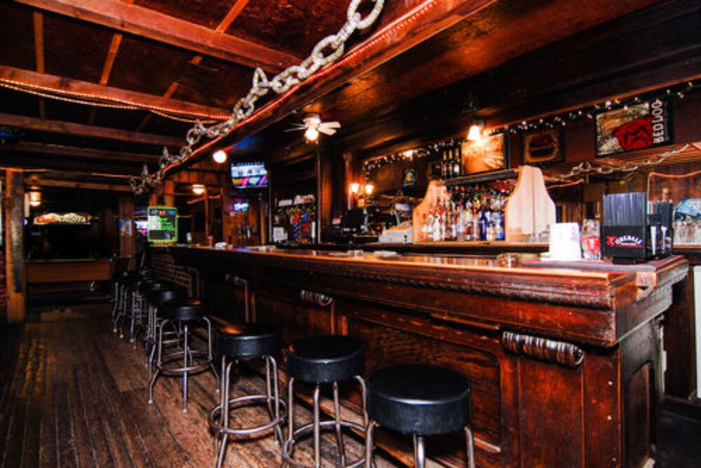 Hotel Bar