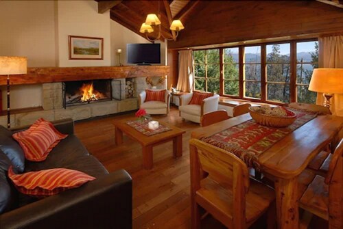 Pailahue Lodge & Cabañas