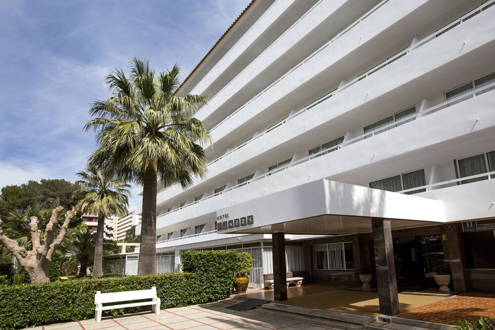 Hotel Front