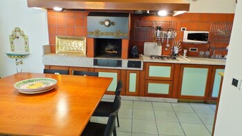 In-Room Kitchen