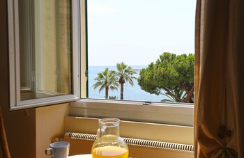 Guestroom View