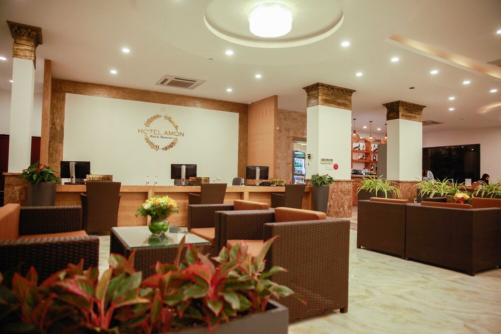 Hotel Lounge