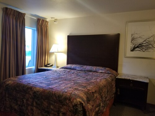Bigfoot Motel