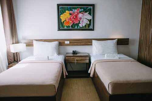Leope Hotel
