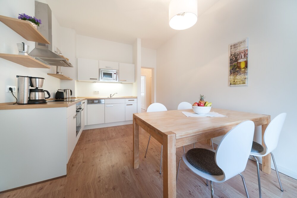 Essbereich im Zimmer (Apartment, 1 Schlafzimmer (Apartment 1, inkl. Endreinigungsgebühr: 40€ )
