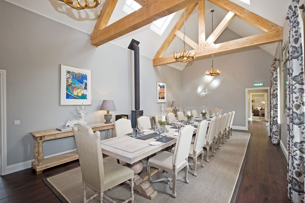 Family Dining