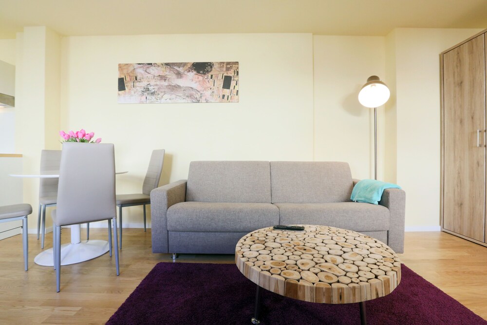 Wohnzimmer (Apartment, 1 Schlafzimmer, zum Innenhof hin (Apartment 5, inkl. Endreinigungsgebühr: 40€))