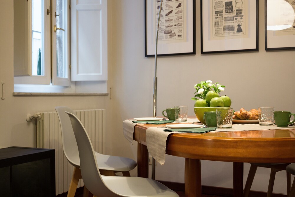 Apartment, 1 Bedroom, Ground Floor Loft - In-Room Dining