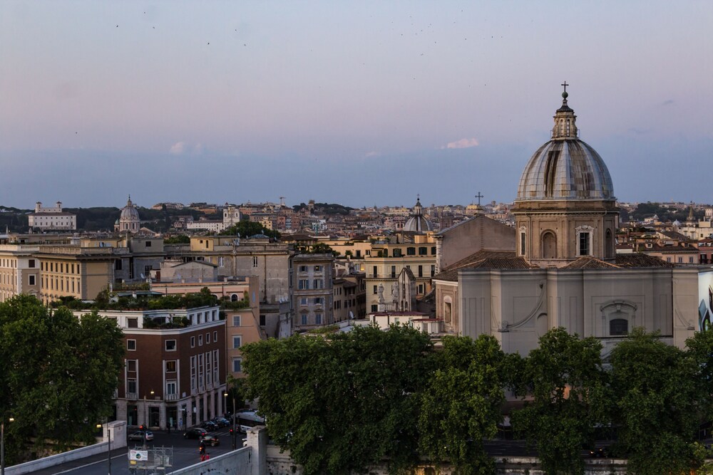 Panoramic Apartment, 1 Bedroom, Terrace, Annex Building (Salita di Sant'Onofrio 11) - Guestroom View