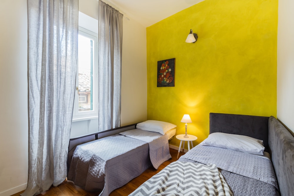 Apartment, 3 Bedrooms (Colors) - Guestroom
