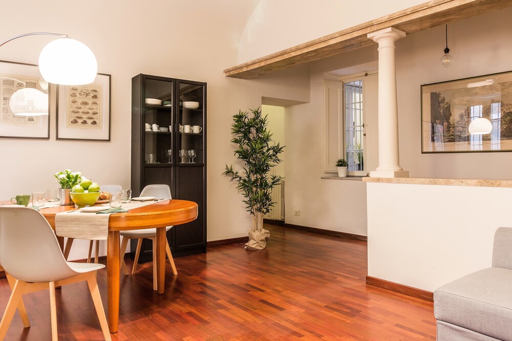 Apartment, 1 Bedroom, Ground Floor Loft - In-Room Dining