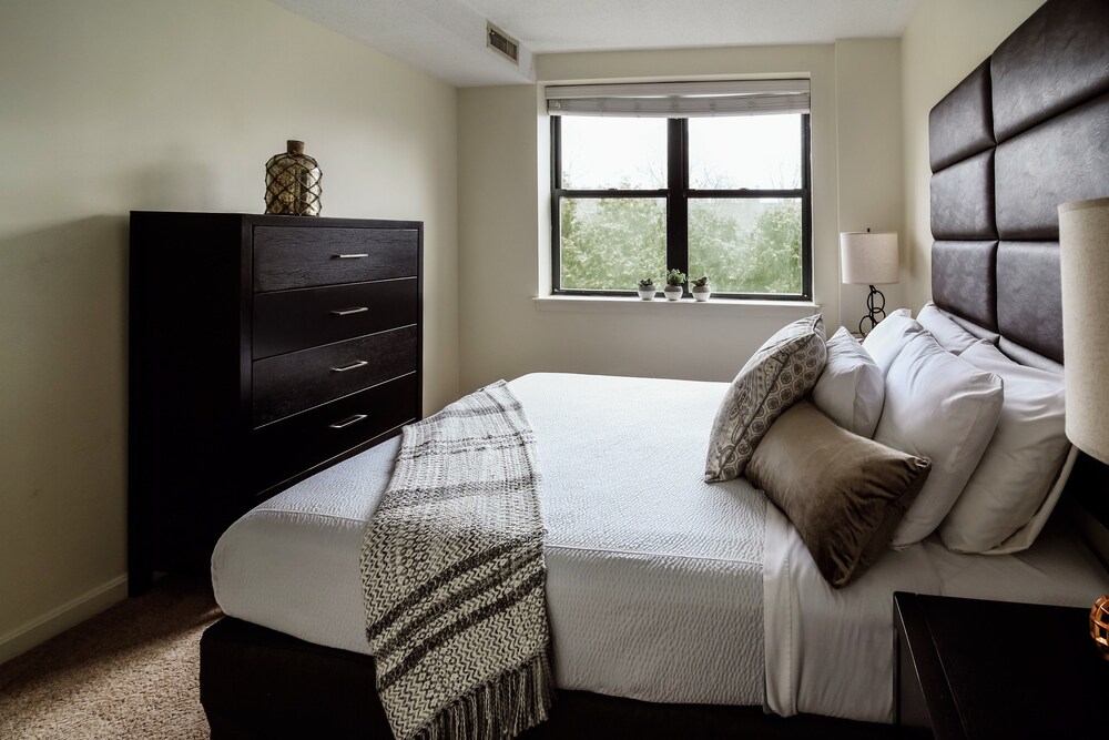 Standard Apartment, 2 Bedrooms - Guestroom