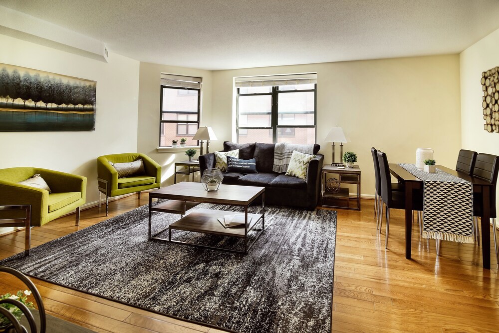 Standard Apartment, 2 Bedrooms - Living Room