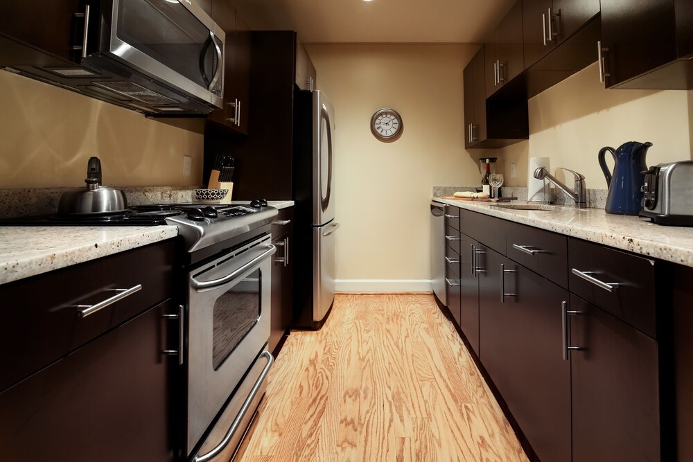 Standard Apartment, 3 Bedrooms - In-Room Kitchen