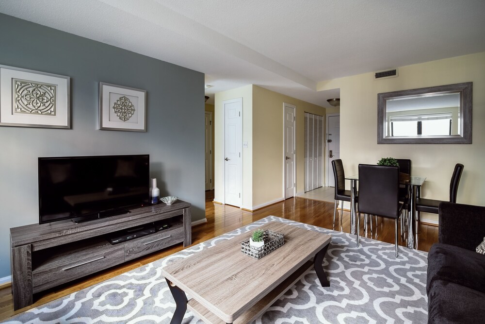 Standard Apartment, 1 Bedroom - Living Room