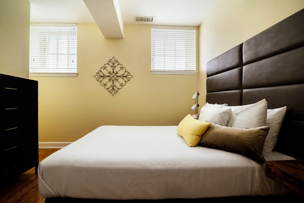 Standard Apartment, 3 Bedrooms - Guestroom