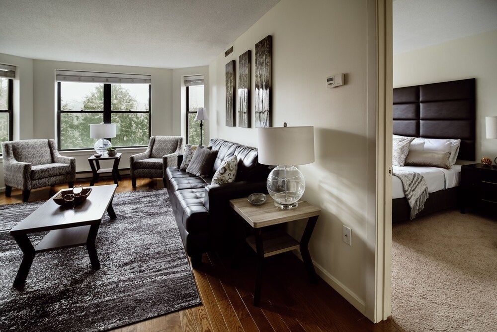 Standard Apartment, 2 Bedrooms - Living Room