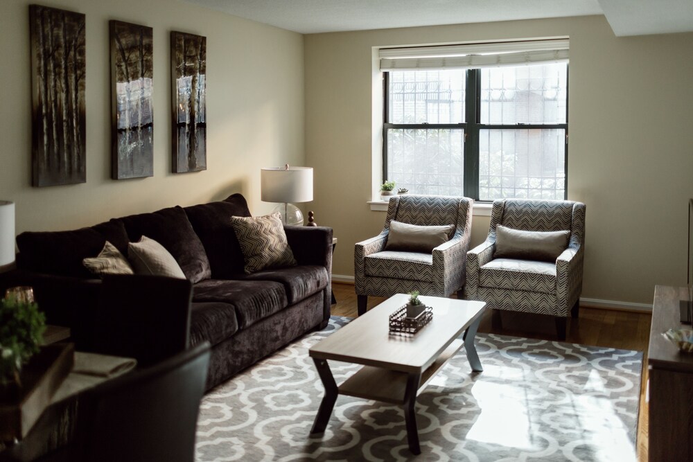 Standard Apartment, 1 Bedroom - Living Room