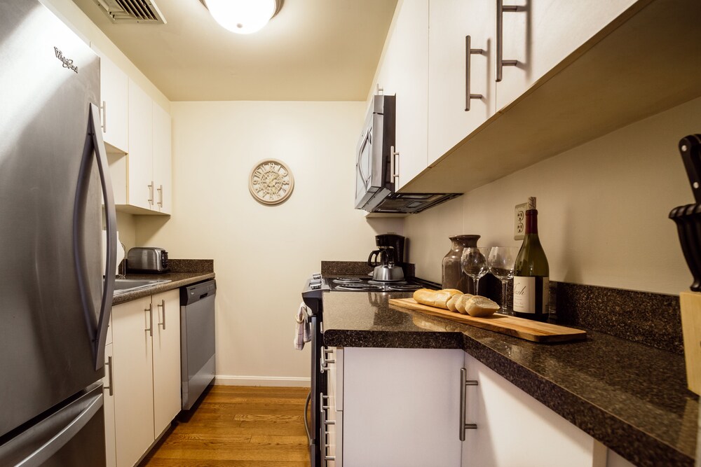 Standard Apartment, 2 Bedrooms - In-Room Kitchen