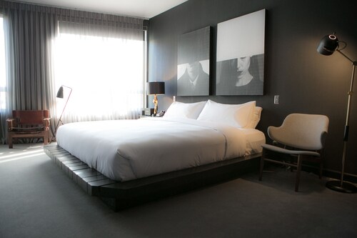 Tuck Hotel