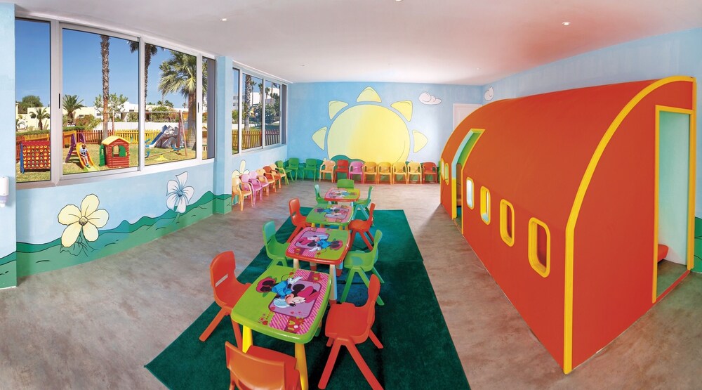Area giochi per bambini (al coperto)