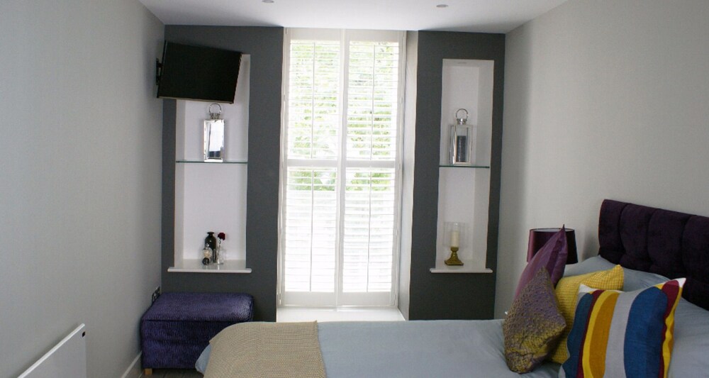 Luxury Apartment, 3 Bedrooms, City View (The Sapphire) - Guestroom