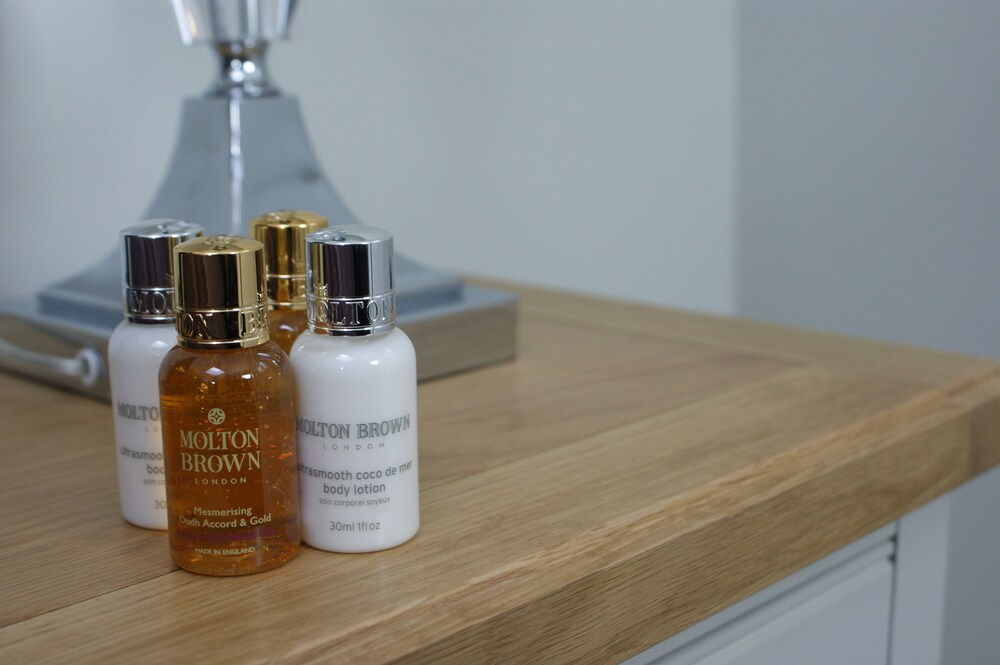 Luxury Apartment, 1 Bedroom, Concierge Service (The Topaz) - Bathroom Amenities