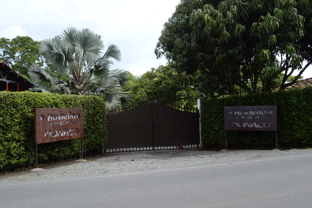 Fachada del hotel