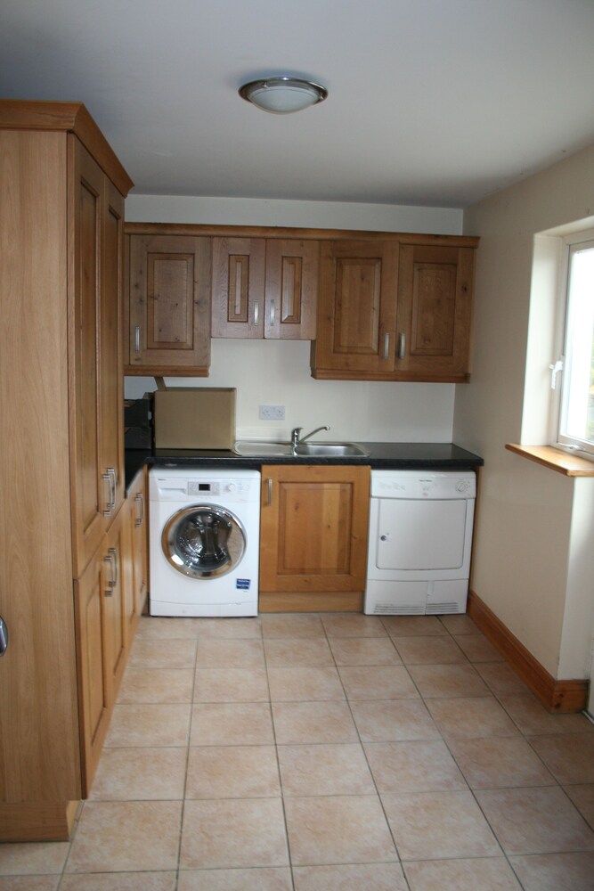 Family House, 5 Bedrooms - In-Room Kitchen