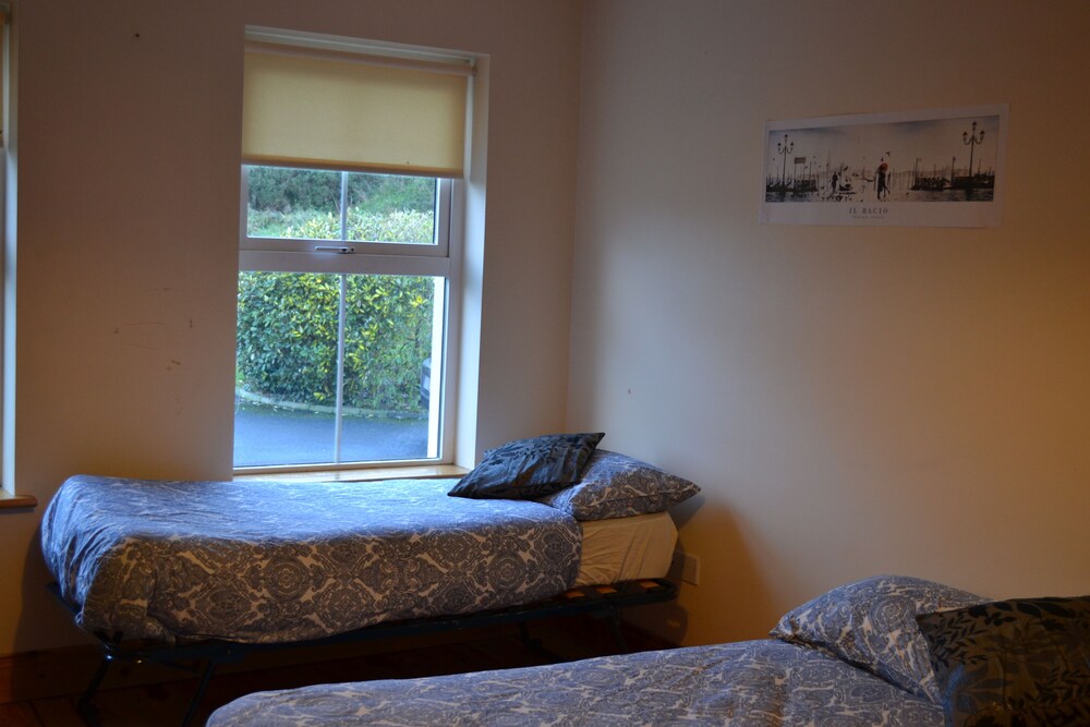 Family House, 5 Bedrooms - Guestroom