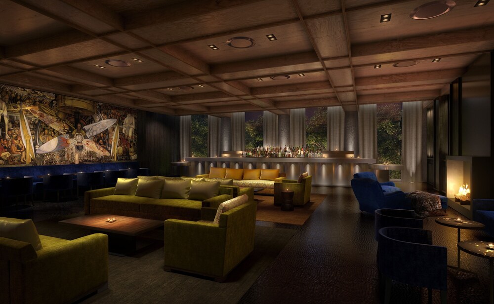 Hotel Bar